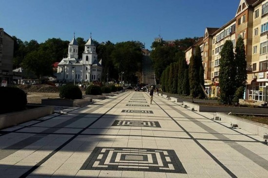 Esplanada, Pascani, pavele Umbra
