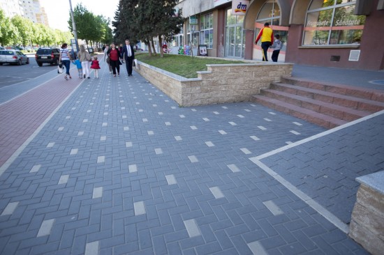 Centru Civic, Zalau, pavele Dreptunghi, Elemente de treapta, Blocuri de zid