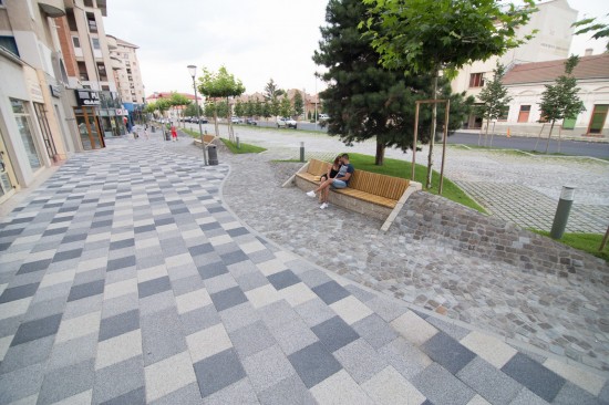 Centru Civic, Alba Iulia, pavele Umbra, Patrat Eco