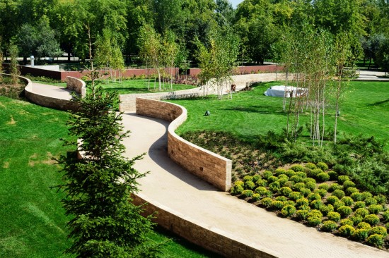 Park Lake Mall, Bucuresti, pavele Antico P6, Blocuri de zid, Dale Tactilo