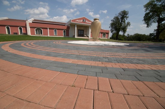 Conac Martinutzi, Vintu de Jos, pavele Rustic, Dreptunghi, Patrat
