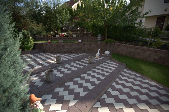 Curte, alei, terasa, pavele Rustic Clasic. culoare Maro si Alb-Crem