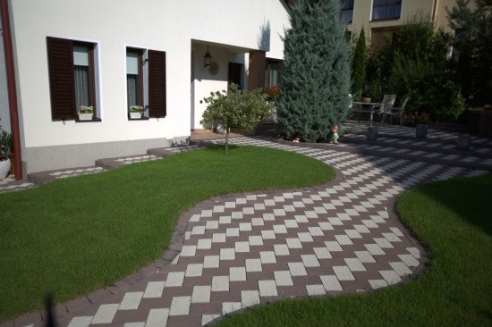 Curte, alei, terasa, pavele Rustic Clasic. culoare Maro si Alb-Crem