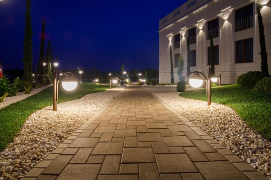 Centru evenimente, Coroana Events, Iasi, pavele Fantasia, nuanta cafe, Patrat P6, nuanta alb-crem