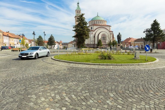 Centru orasului Orastie, Piatra cubica