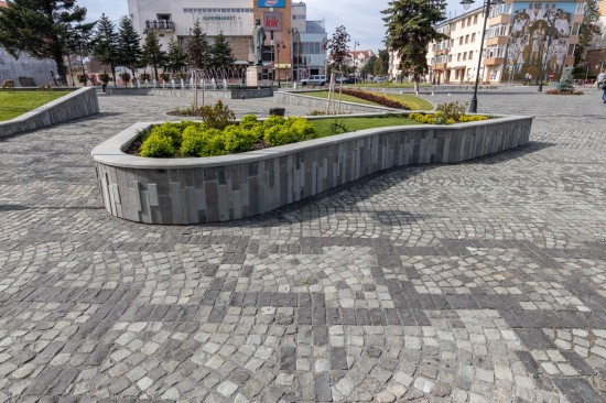 Centru orasului Orastie, Piatra cubica