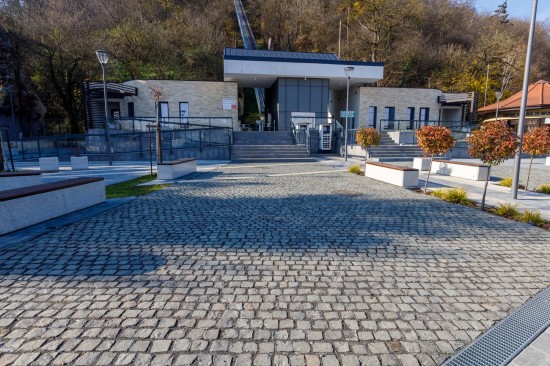 Cetate medievala Deva, pavele Fantasia, Antico P6, Piatra cubica