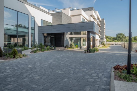 Complex turistic, Alma Health & Spa, Lacu Sarat-Braila, pavele Cortina P4, Decora, Umbra, Gard Siena