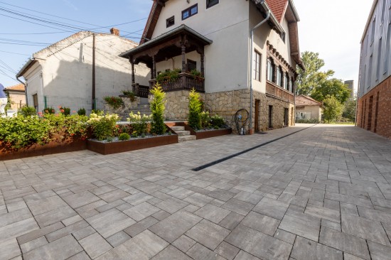Curte, Fundatia Osana, Cluj-Napoca, pavele Malo Antico, Decora, Borduri B10