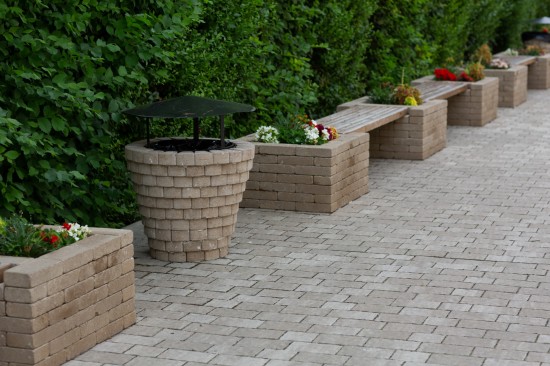 Curte, Scoala Gimnaziala nr. 2 Sebes, pavele Rustic Clasic, nuanta cafe, Banci Resto