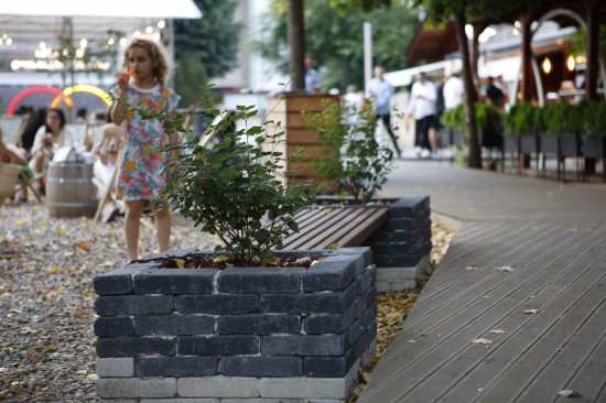 Gradina urbana, Mercato Kultur, Bucuresti, pavele Anima, Decora, Banca Resto, Jardiniera Combi