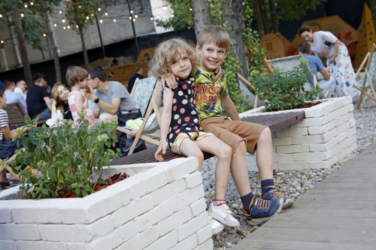 Gradina urbana, Mercato Kultur, Bucuresti, pavele Anima, Decora, Banca Resto, Jardiniera Combi
