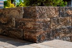 Produse pentru gradina - Bloc zid de colt Siena cu 2 fete splitate